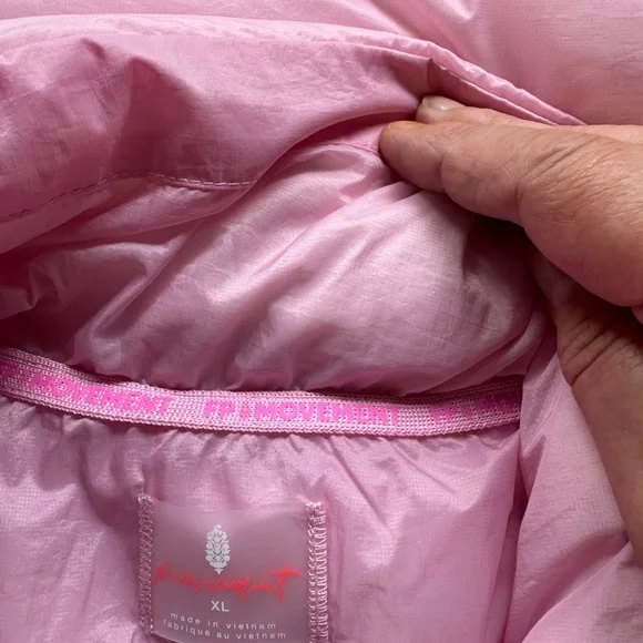 NWOT Free People Movement “In A Bubble Puffer Vest” - Picture 13 of 16